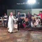 هذا هو مضحك جدا! أنا توفي يضحك! 😂😂😂😂