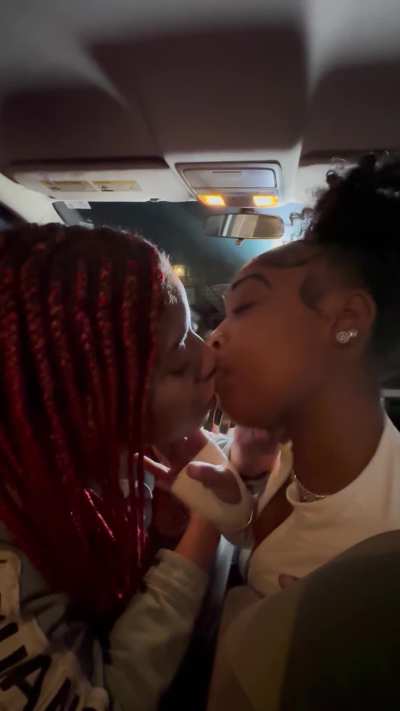 Spit in her mouth😩🥵