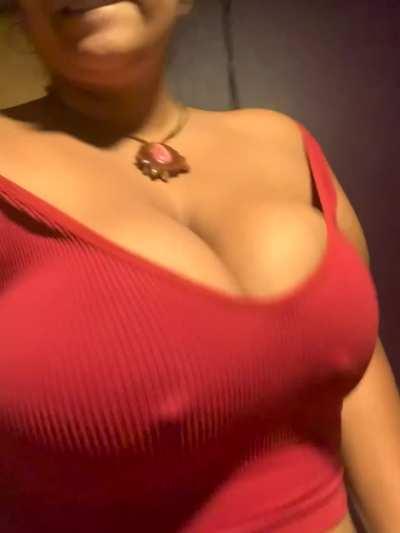 Yeah…they’ve got their own magnetic field 😉