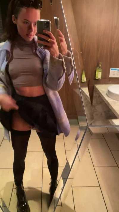 Sunday brunch date 😘 [gif]