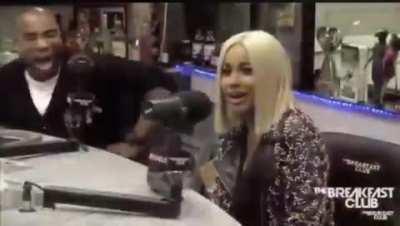 How this sub gonna be this weekend every time Rory makes a joke.