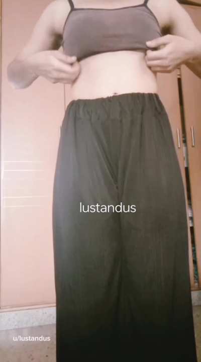 “Just a little shake to ruin your focus… imagine if I went topless🤔”