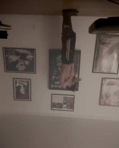 Erry dancing to 2many/Taking My Swag in his new finsta post @6kim6krueger6