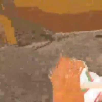 pedro espancando lolis