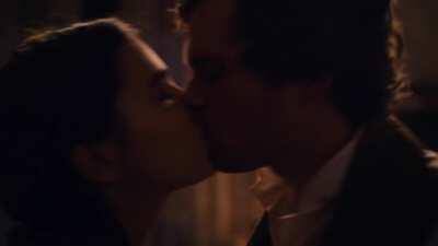 Hailee in Dickinson Season 2 Episode 5