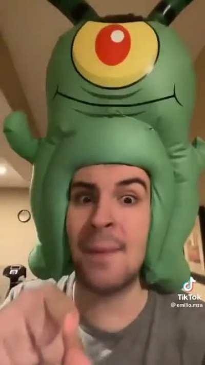 plankton finds a new type of treasure