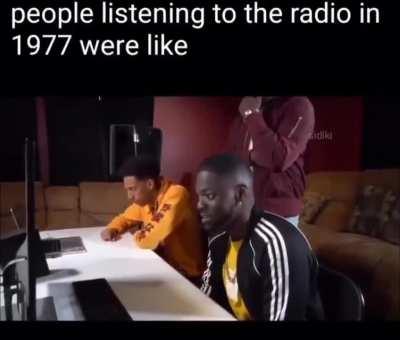 1977 Radio