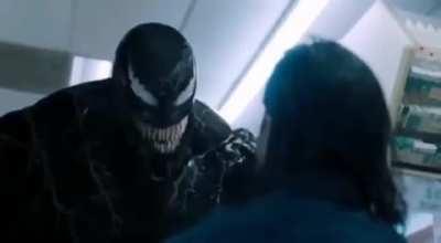 *lo insulta lo humilla y lo hace llorar*