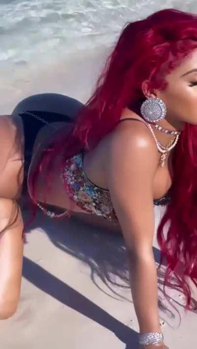 she got that crazy arch