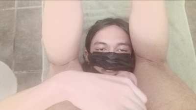 eating my own cum is so fun