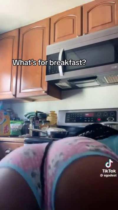 Booty for breakfast 