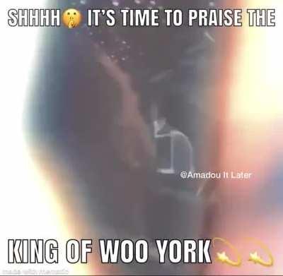 I bust a woo walk lil bitch I’m from Woo York
