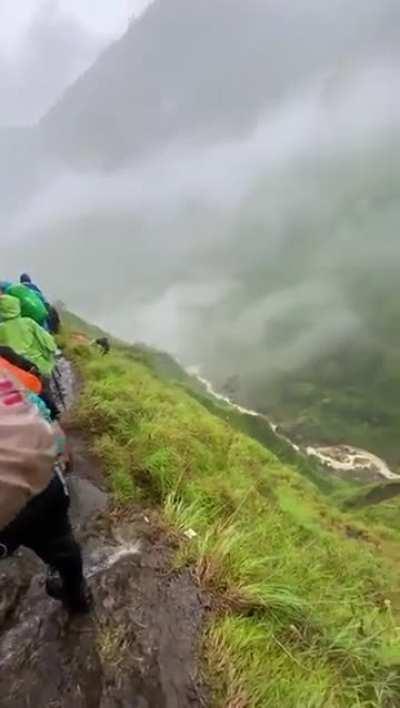 50:50 | Single Slip and you are back to Heaven  