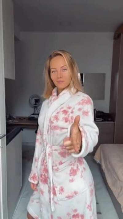 Sagittarina (@sagittarinaofficial) [Instagram]