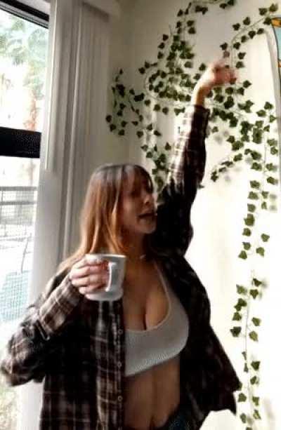 Open shirt (gif)
