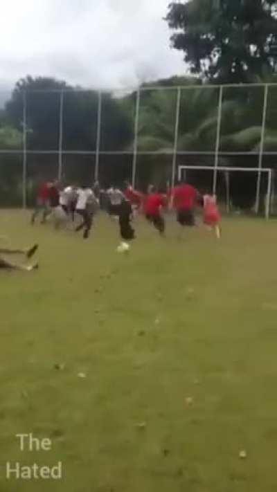 A igreja moderna é o único circo onde o palhaço fica na platéia