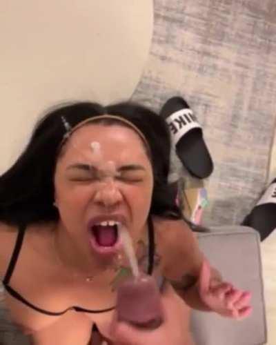 Pretty hoe get covered