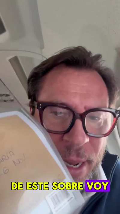 Cuando viajas llevas dinero en efectivo, pues no puedes depender en exclusiva de tarjetas de crédito. En los viajes oficiales y de empresa pasa lo mismo...