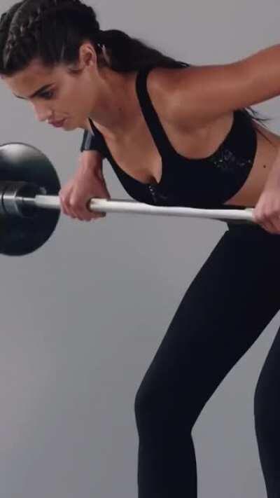 Taylor hill. Anyone up to sniff and lick those sexy sweaty armpits? 😍