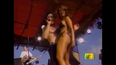 Carmen at MTV Spring Break 2000