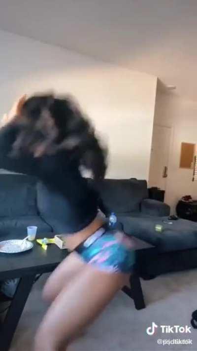 Per request Dull_suspect_8684: Joly 2210