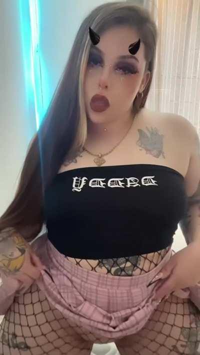 Your breakfast? A fat latin pussy😇