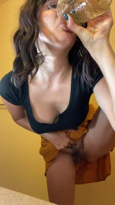 Share a glass of lemonade with a MILF?