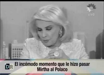 El Polaco SOLO toma cerveza