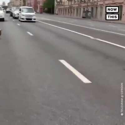 VIP using their status in the middle of Moscow