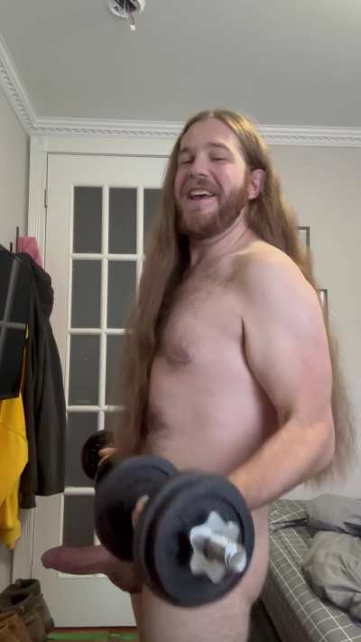 Putting the bi in bicep curls, cum spot me?? 