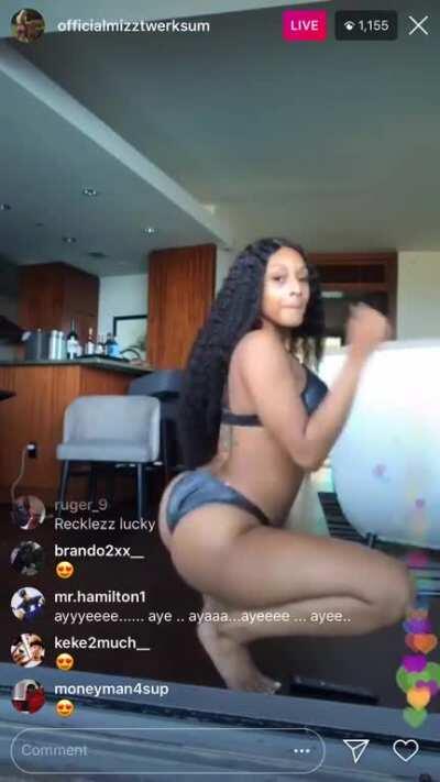 Part 2: Twerksum in a thong live