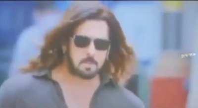 Bhoi saving a child from getting hit by a car