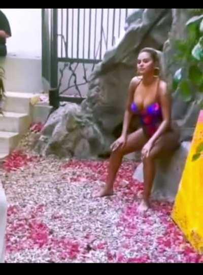 I’ve got a rock that she can sit on too..