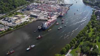 Drone footage of ships arriving at protest