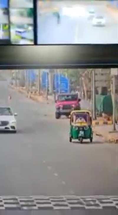 Hit and Run or Intentional: Incident of this morning near Janpath, central Delhi in which one person by name Girdhari, 39 yrs sustained injuries in the accident. He was taken to RML hospital where the doctor declared him brought dead. Investigation is on 