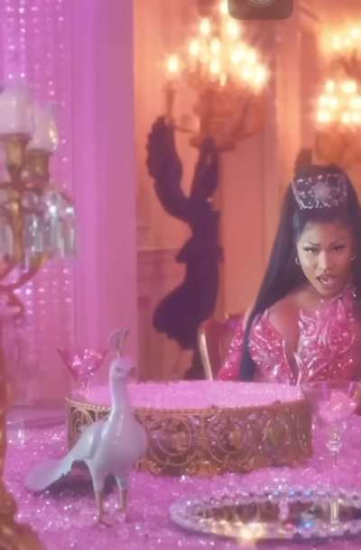 Well this is exactly how to make a global hit 💗