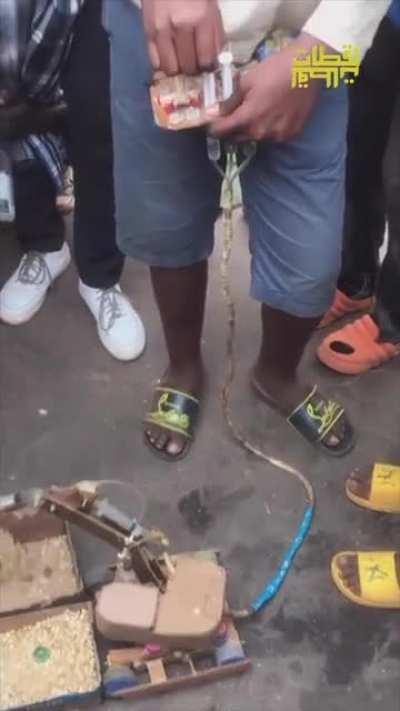 kid is genius, somewhere in cameroon 🇨🇲