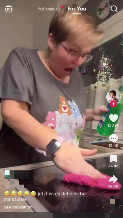 Da hat die Moreen aber mal einen rausgehauen haha 😁🤣😀 wenn putzen nur immer so ein spaß sein könnte... 🤪🧹🍳🧽🌞🌷