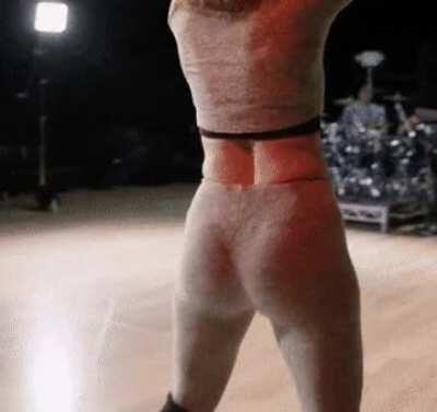 How hard would you bang Jennifer Lopez's fat ass?