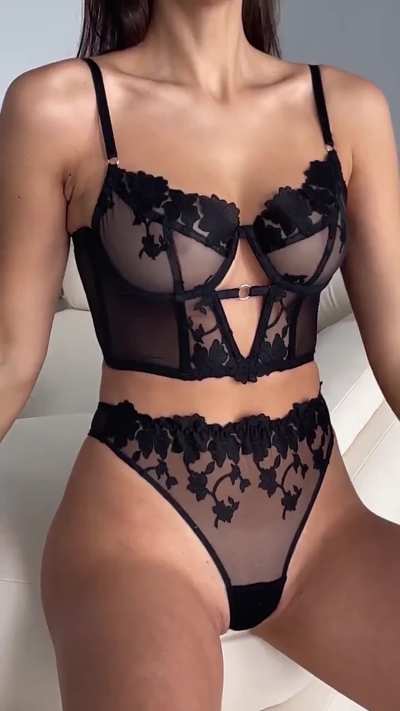  See Through Clothing  