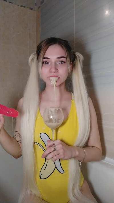 New recycling puke video 💛🍌💝