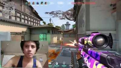 This dude's 360° shots are sick!!