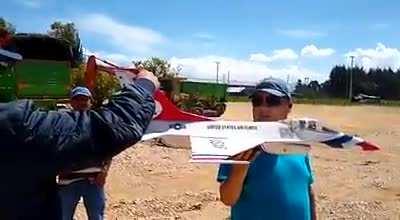 When you have a bright sky, an open field and a beautiful flying object, you take that chance.