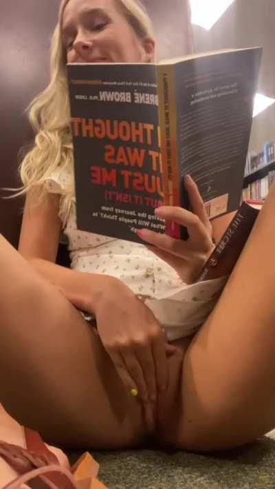 Fingering myself at a Bookstore 📚 [GIF]