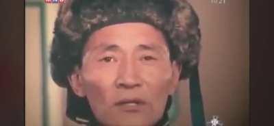 Mr. Tserennadmid from Arvaikheer, prefecture of the province of Uvurkhangai, central Mongolia using his voice - a voice like an angel…