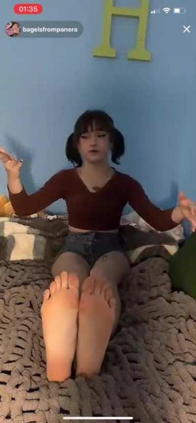 pretty face pretty soles always match togheter