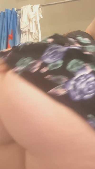 I think I'm too naughty 😏 do you think you'll be able to handle me