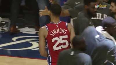 [Highlight] Ben Simmons hits his first career three-pointer in a preseason match against his future team the Guangzhou Long-Lions