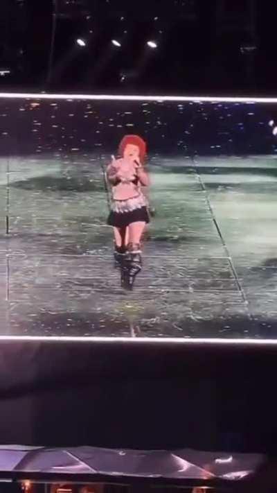 Ice Spice Performs ‘Karma’ With Taylor Swift at Eras Tour! #taylorswift #karma #icespice #riristea