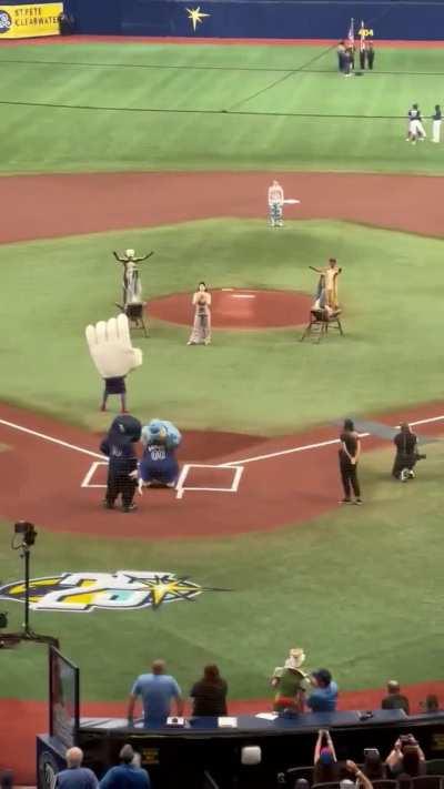 I have some questions about The pregame “show” at the trop